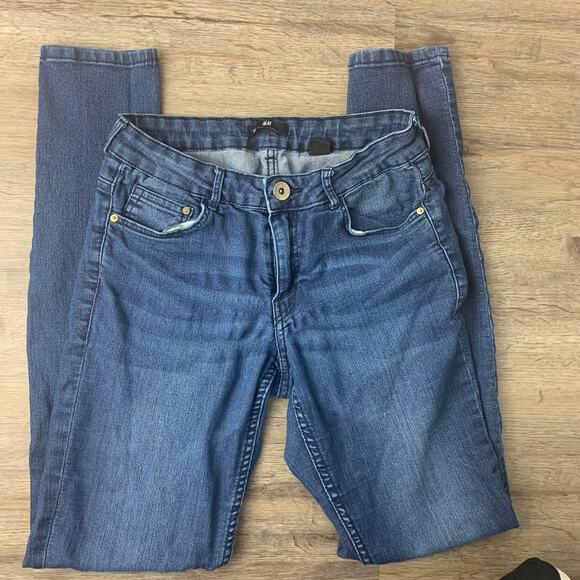 H&M Dark Wash Skinny Jeans - Picture 2 of 5